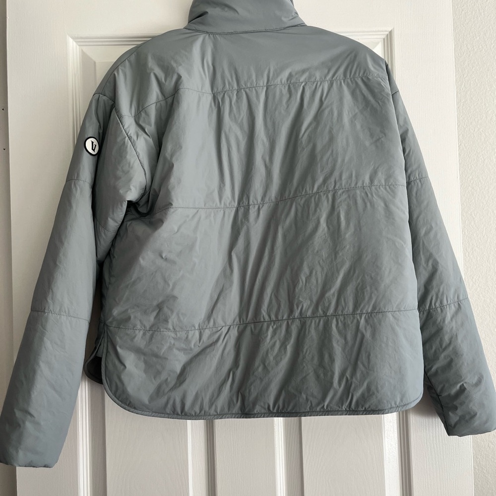 Vuori Canyon Insulated Jacket | Size Small, Color Vintage Pistachio - Picture 6 of 8